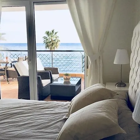 Mi Capricho Beachfront - Sitio De Calahonda Apartment